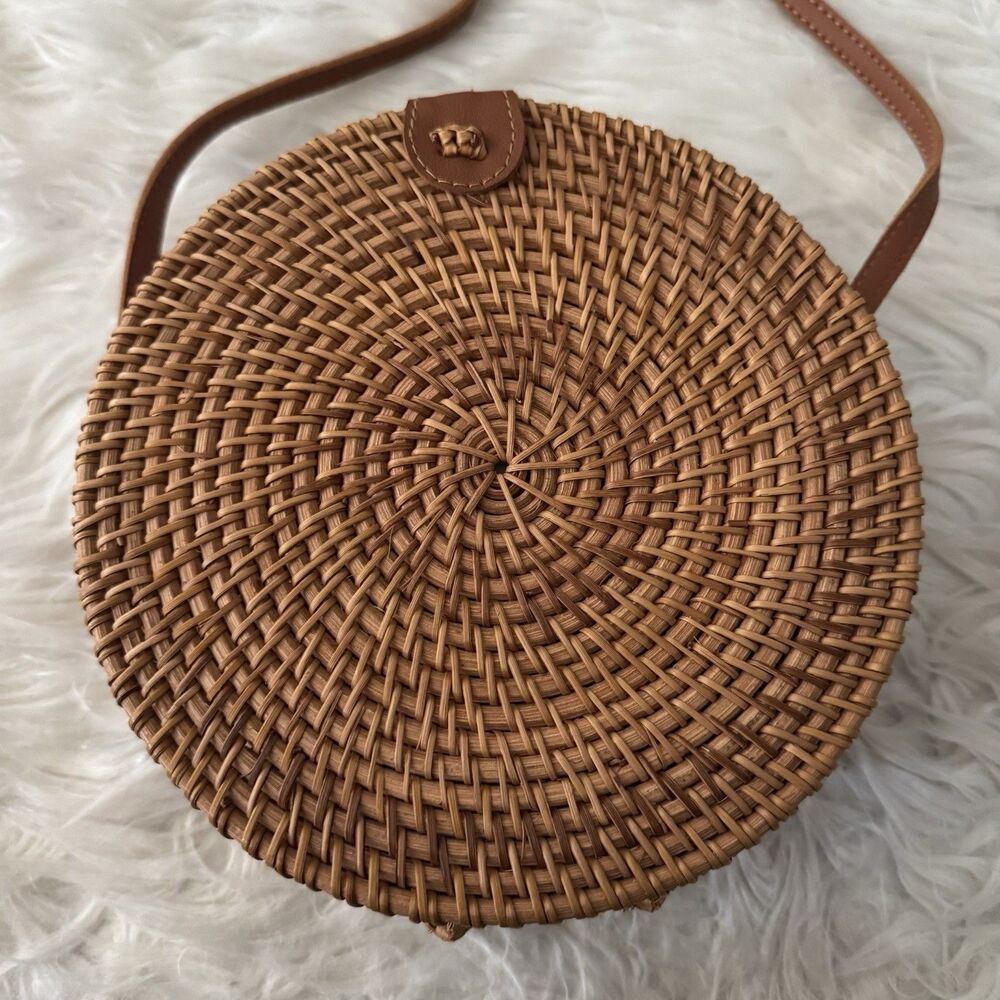 Round Rattan Wicker Woven Purse Crossbody Floral Lined Boho Cottage Core 8x3 Bag - Picture 5 of 11